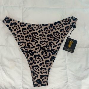 Skatie Kelly high waisted cheeky bottom in cheetah (calabassas) print